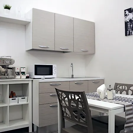 Bed and Breakfast L'angolo Μπρίντιζι